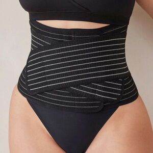 Bumpsuit NWT Maternity The Velcrow Waist Trainer